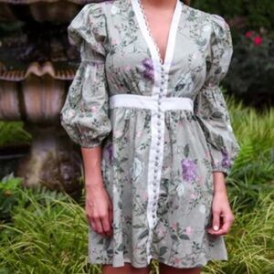 Anna Cate Floral Puff Sleeve Dress 100% cotton in a green and purple hue xs